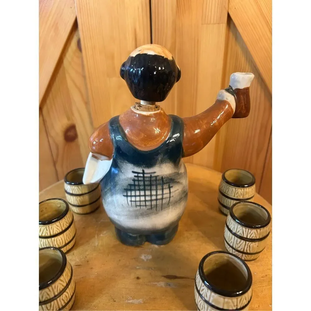 Vintage Decanter 6 Beer Barrel Glasses Man Waiter Oktoberfest Lederhosen Japan (